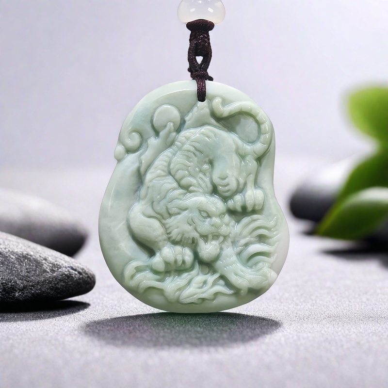 Vintage Women Fashion - Green Natural Real Jade Tiger Pendant