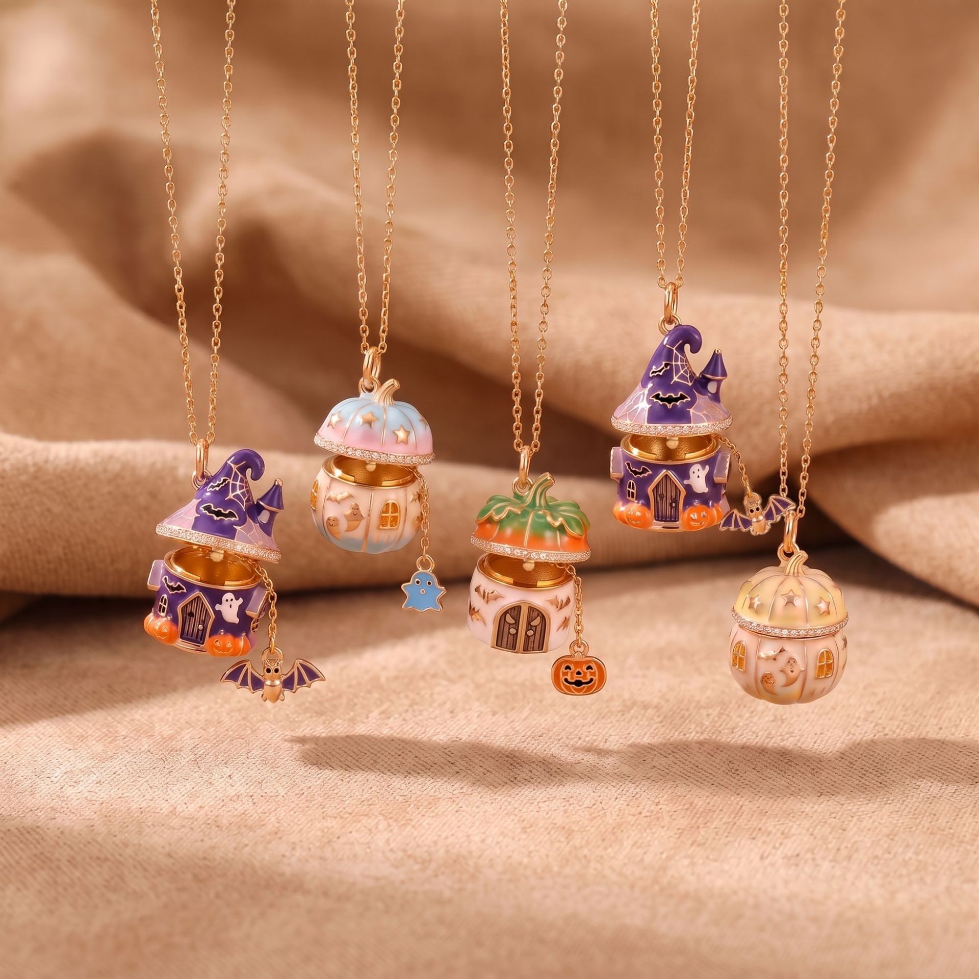 Halloween Opening and Closing  - Vintage Fashion Houses review and price