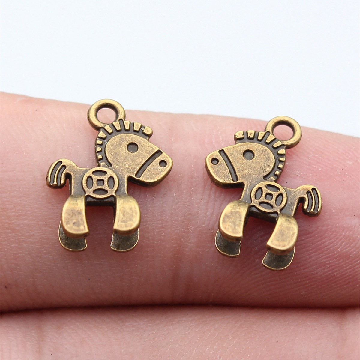 40pcs 15x11x4.2mm 2 Colors Ant - Vintage Fashion Now review and price